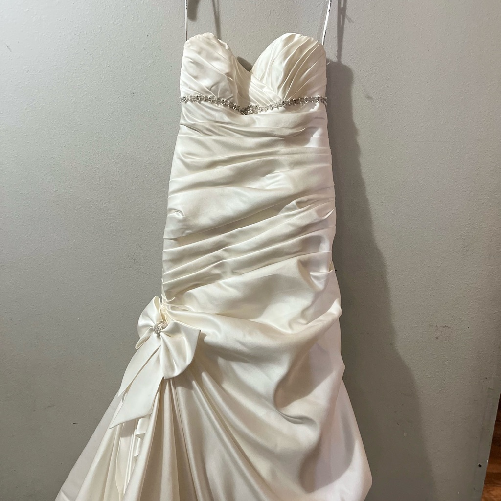 Davids Bridal Elegant White Strapless Gown